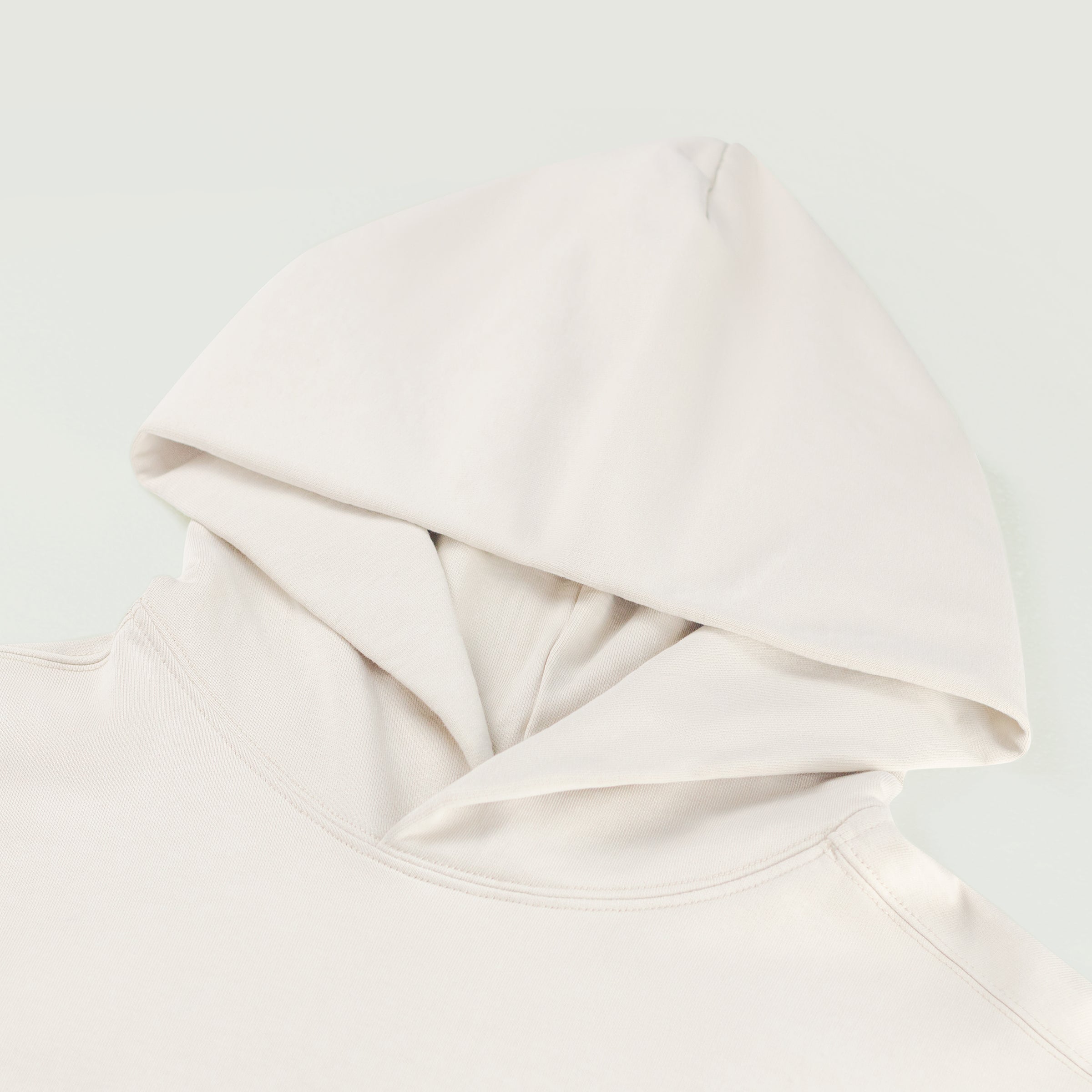ON THE MOVE BOX HOODIE - BLACK