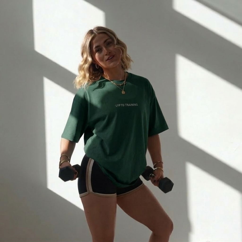 ALWAYS GETTING STRONGER TEE - JUNGLE GREEN